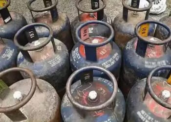 வணிக பயன்பாட்டு சிலிண்டர் விலை உயர்வு: வணிகர்கள் அதிர்ச்சி