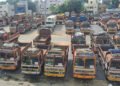 தகுதிச் சான்றிதழ் கட்டண உயர்வு: நாளை முதல் லாரிகள் வேலைநிறுத்தம்