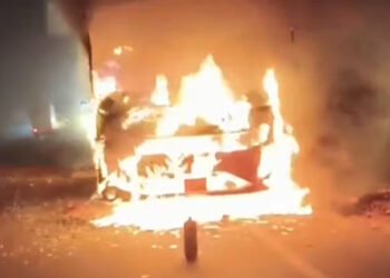 ஆம்னி பேருந்தில் திடீர் தீ விபத்து