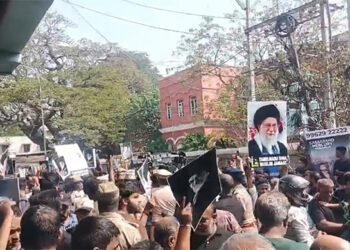 காமேனி படுகொலை: சென்னையில் அமெரிக்கத் தூதரகம் முற்றுகை