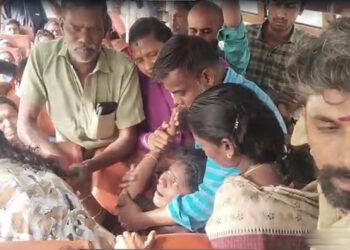 பேருந்தில் செவிலியருக்கு உடல்நலக்குறைவு; நிறுத்தாமல் மருத்துவமனைக்கு ஓட்டிய டிரைவர்