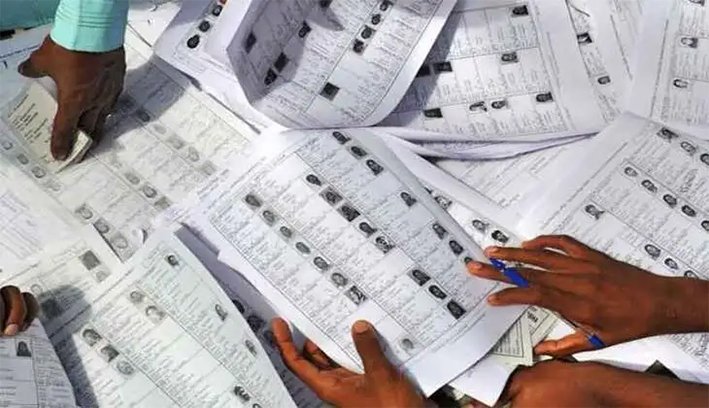 வாக்காளர் பட்டியலில் பெயர் உள்ளது…ஆனால் வாக்காளர் அட்டை இல்லையா..? என்ன செய்வது?