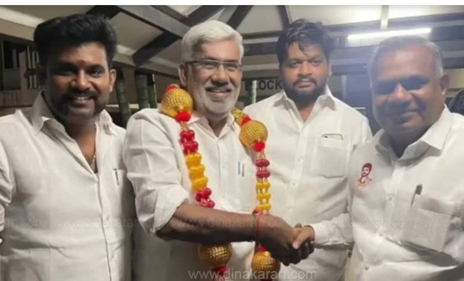 அதிமுக முன்னாள் அமைச்சர் வெல்லமண்டி நடராஜன், தவெகவில் இணைந்தார்
