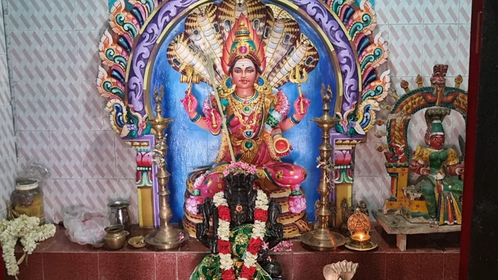 ஓ.கிருஷ்ணாபுரத்தில் கோலாகல கும்பாபிஷேகம்!