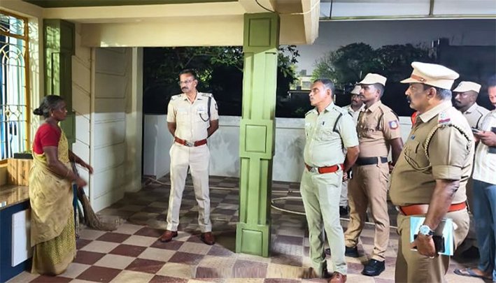 கடலூரில் 100 பவுன் திருட்டு…  டிஎஸ்பி ஆய்வு