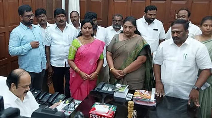 4 தொகுதிகளில் இடைத்தேர்தல் நடத்த தடை விதிக்க மறுப்பு