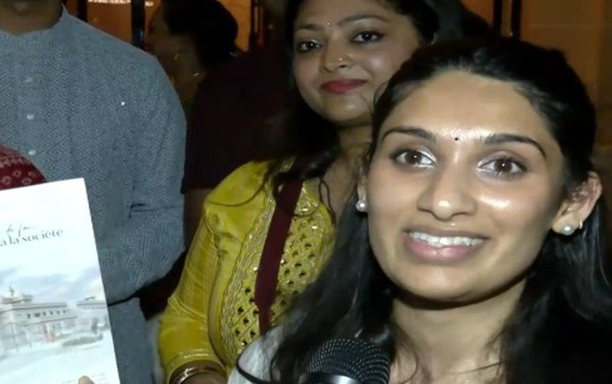 பிரான்சில் இந்தியாவில் செதுக்கப்பட்ட பாரம்பரிய கற்களைக் கொண்டு கட்டப்பட்டு வரும் முதல் இந்து கோவில் மற்றும் அதன் கட்டுமானப் பணிகளை காட்டும் காட்சி.