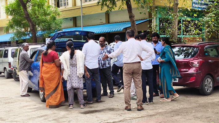 கோவை ஆர்.டி.ஓ அலுவலகத்தில் லஞ்ச ஒழிப்புத்துறை சோதனை