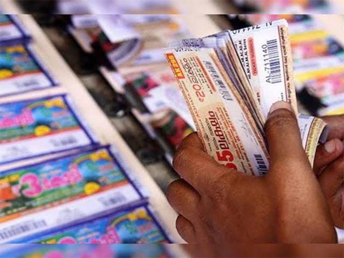 ஆன்லைன் லாட்டரி டிக்கெட் விற்பனை- 3 பேர் கைது