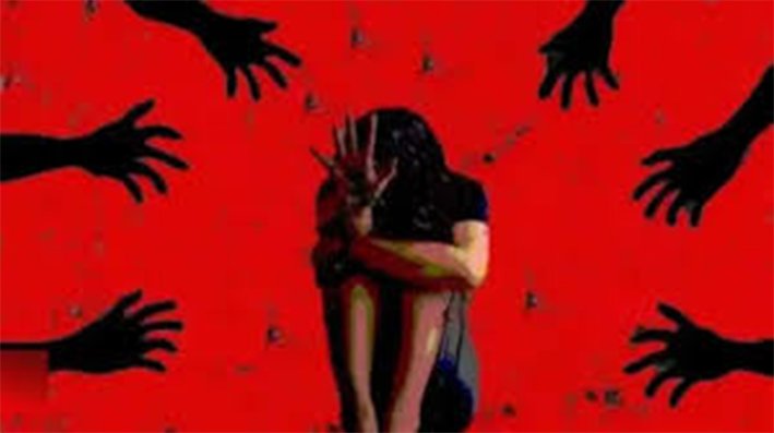 13 வயது சிறுமியை கடத்தி 30 பேர் கூட்டு பலாத்காரம்