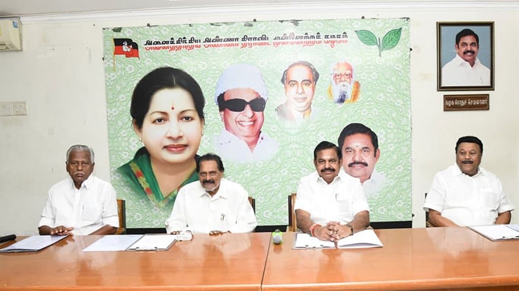 “அடுத்தடுத்து சரியும் விக்கெட்டுகள்!” – எடப்பாடி பழனிசாமி கூட்டத்தைப் புறக்கணித்த மேலும் 2 அதிமுக எம்.எல்.ஏ-க்கள்