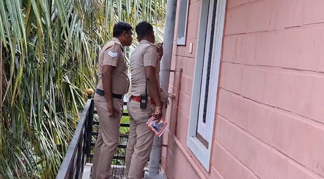கரூர் அருகே வீட்டின் பூட்டை உடைத்து 8 பவுன் நகை திருட்டு..