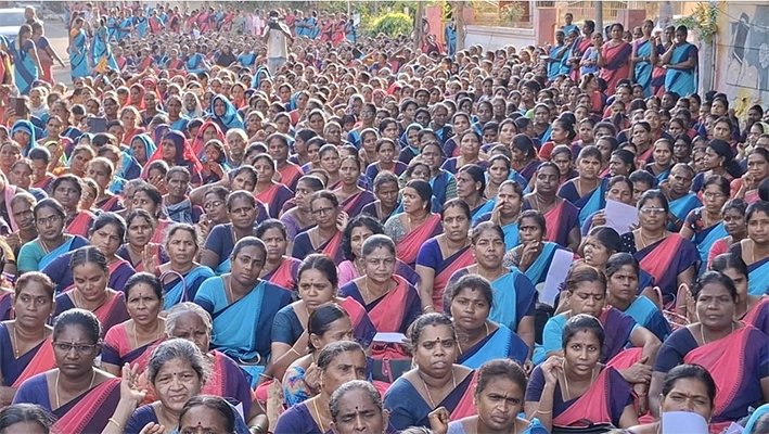 காலிப்பணியிடங்களை நிரப்பக் கோரி-அங்கன்வாடி ஊழியர்கள் ஆர்ப்பாட்டம்