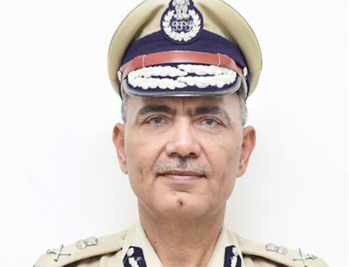 திரிபுராவில் தன் அலுவலகத்தில் டிஜிபி அனுராக் தன்கர் தற்கொலை