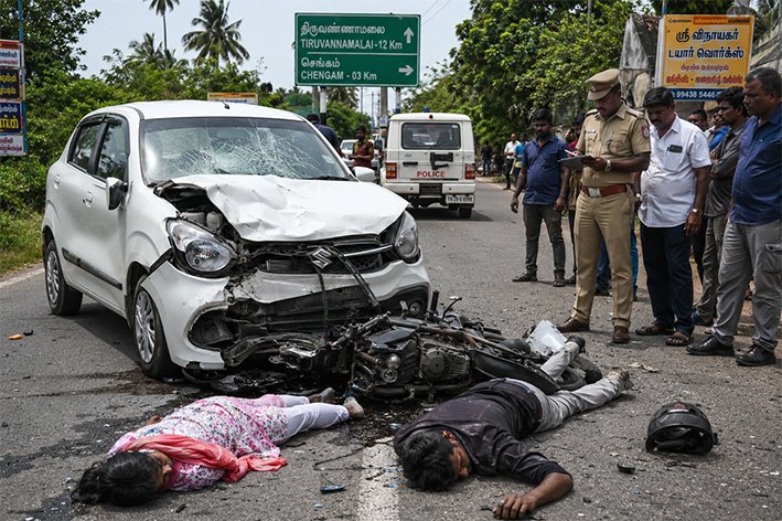 சமயபுரம் அருகே டூவீலர் மீது கார் மோதி- இளம்பெண்-வாலிபர் பலி