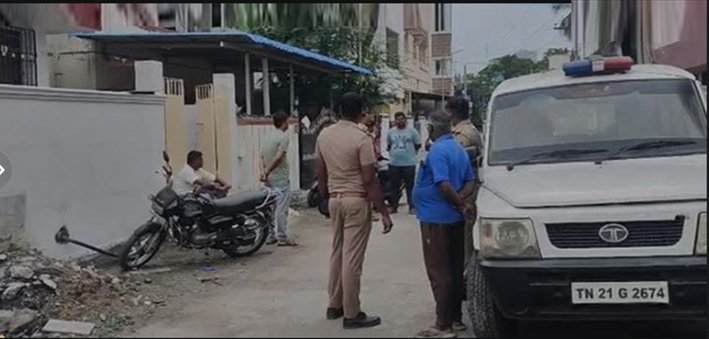 தாயை கத்தியால் குத்தி கொன்ற கொடூர மகன்...சென்னையில் சம்பவம்