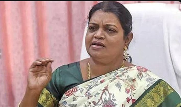 விடியல் பெயர் நீக்கம்- மாஜி கீதா ஜீவன் கண்டனம்