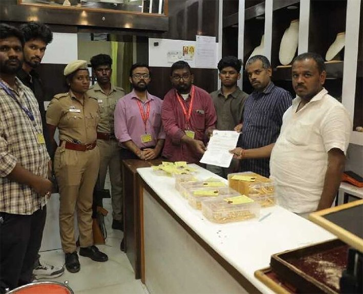 திருச்சியில் ரூ. 7.35 கோடி தங்க நகைகள் பறிமுதல்-பரபரப்பு