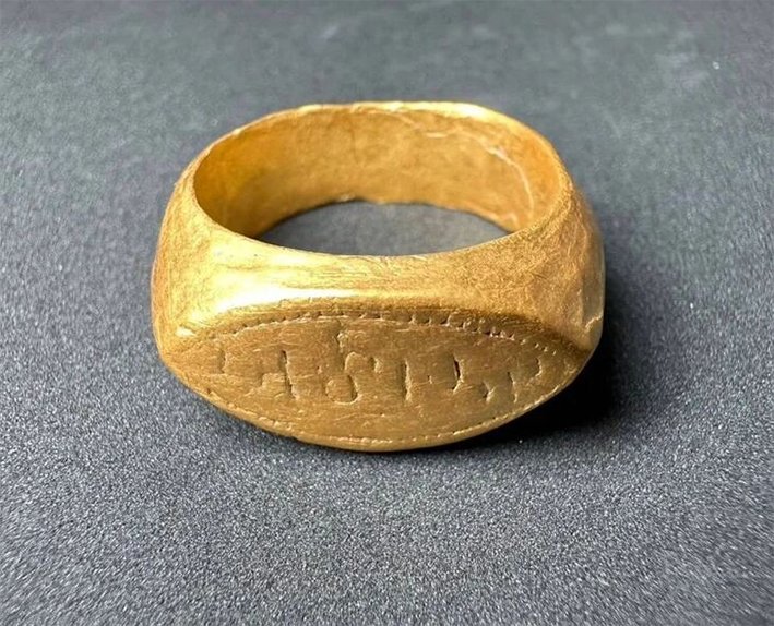 தாய்லாந்து தங்க மோதிரத்தில் தமிழர் பெயர் கண்டுபிடிப்பு