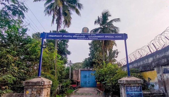 அரசு சிறார் பாதுகாப்பு இல்லத்திலிருந்து 12 சிறார்கள் எஸ்கேப்