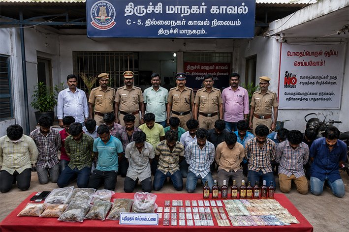 திருச்சி மாநகரில் கஞ்சா , புகையிலை, போதை மாத்திரை,மது விற்ற 18 பேர் கைது