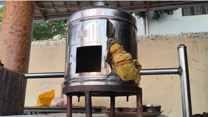 உண்டியலைத் தூக்கிச் சென்று ‘நோட்டுகளை’ மட்டும் திருட்டு