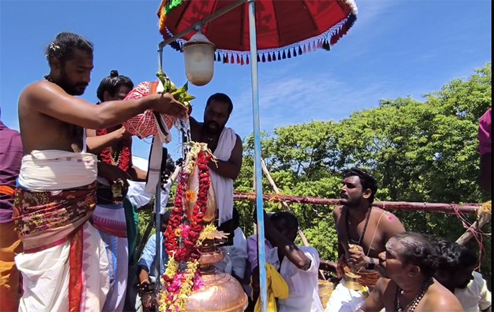 தஞ்சை காளகஸ்தீஸ்வரர் கோயில் கும்பாபிஷேகம்- பக்தர்கள் தரிசனம்