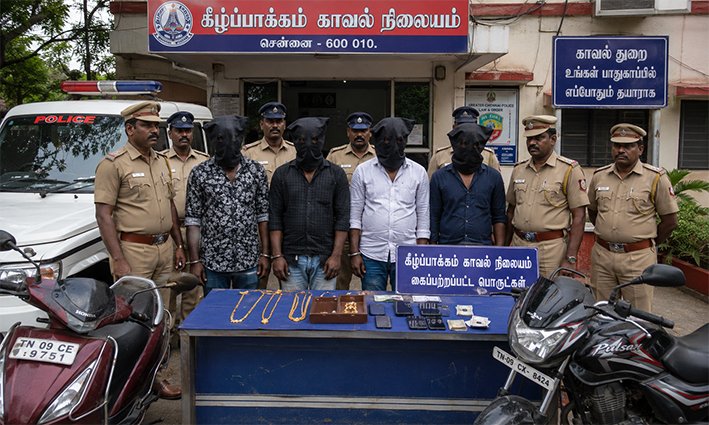 கீழ்பாக்கம் அருகே 4 முகமூடி கொள்ளையர்கள் கைது