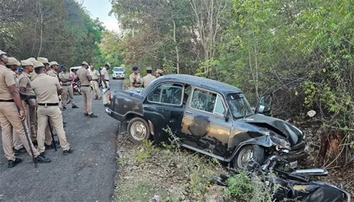 நெல்லை அருகே தந்தை-மகன் கொலை வழக்கில் மேலும் 2 பேர் சரண்