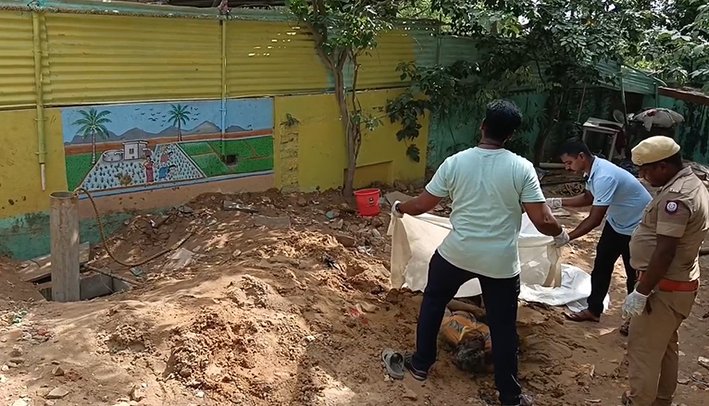 போர்வெல் அமைக்கும் பணியில் மின்சாரம் தாக்கி 5 பேர் பலி