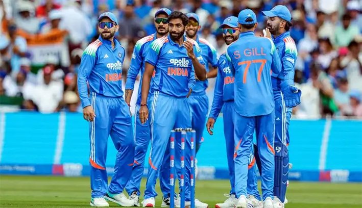 இங்கிலாந்தை வீழ்த்தி இந்தியா அசத்தல் வெற்றி