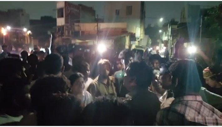 சென்னை-திருவொற்றியூரில் மின்சாரம் இல்லை- சாலை மறியல்