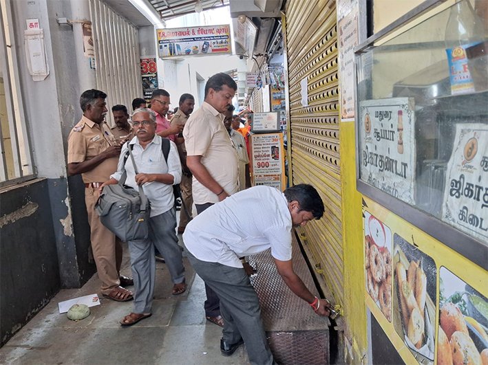 வாடகை பாக்கி...திருச்சி சத்திரம் பஸ் ஸ்டாண்டில் 5 கடைகளுக்கு சீல்..