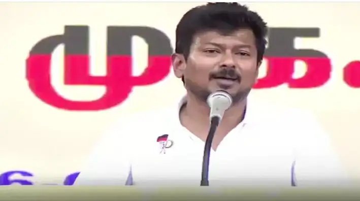 பட வசூல் பாதிக்கும் என்று எதிர்க்கட்சிகள் சொல்வதை முதல்வர் கேட்கவில்லை