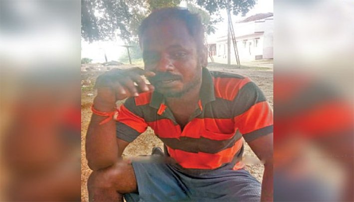 வாலிபரை காரில் கடத்தி கல்லால் தாக்கி கொலை-2 பேர் சரண்