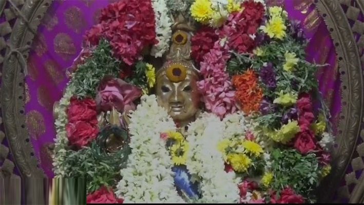 ஆடி வெள்ளிக்கிழமை - வெக்காளியம்மனுகு சிறப்பு பூஜை