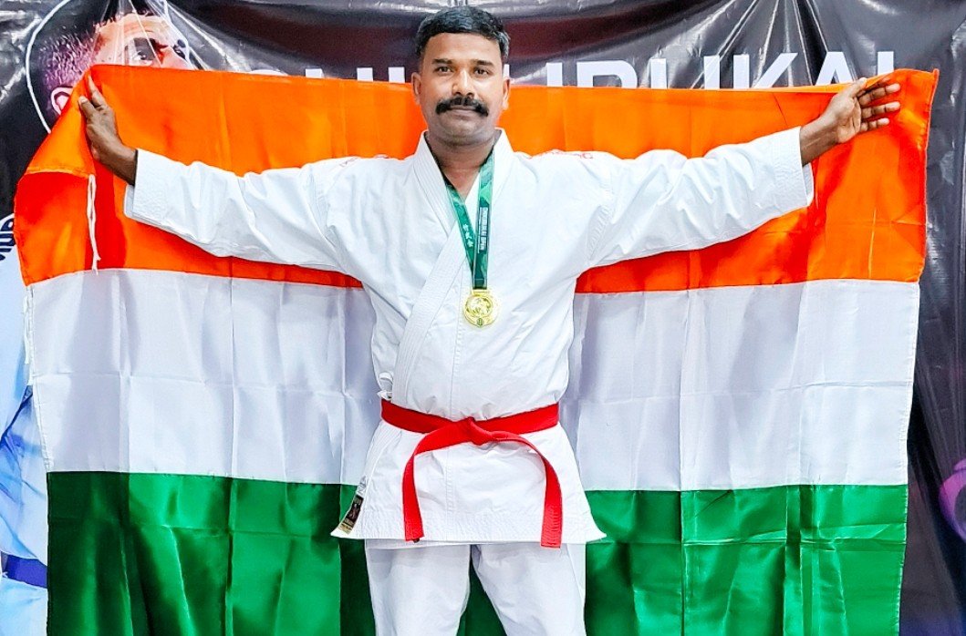 இலங்கையில் கராத்தே போட்டி.. திருச்சி சுதாகருக்கு தங்கபதக்கம்… சாதனை