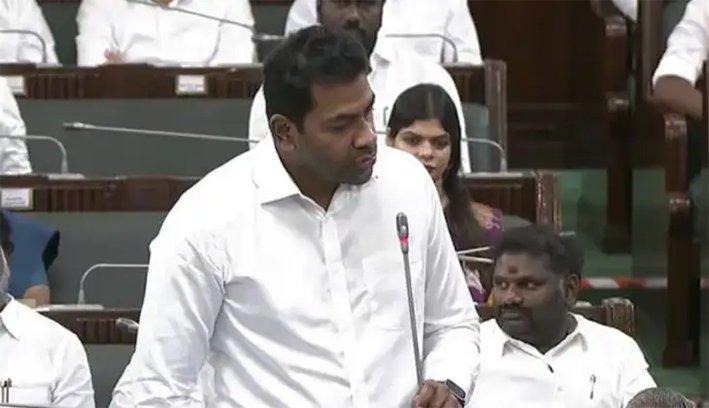 மோசமான அரசு பள்ளி, கல்லூரி கட்டடங்கள்-ரெட் ஸ்டிக்கருடன் சீல்