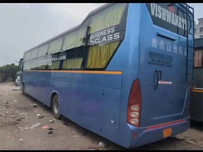டில்லியில் பஸ்சில் 16 வயது மாணவி கூட்டு பாலியல் வன்கொடுமை