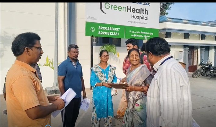 ரயில் பயணிகள் பொது நல சங்கத்தினர் கையெழுத்து இயக்கம்