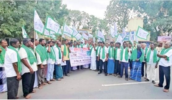 அனைத்து பயிர் கடனையும் தள்ளுபடி செய்யக்கோரி-ஆர்ப்பாட்டம்