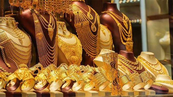 தமிழகத்தில் தங்கம் விலை சவரனுக்கு ரூ.400 உயர்வு