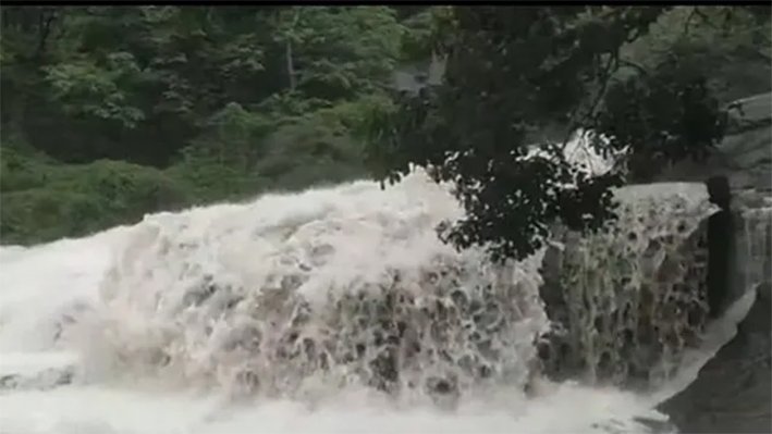 மீண்டும் மூடல்- கோவை குற்றாலத்தில் குளிக்க வனத்துறை தடை