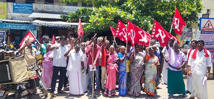 வாய்க்கால் கரையில் கட்டப்பட்ட மதில் சுவரை அகற்றக் கோரி கண்டன ஆர்ப்பாட்டம்!