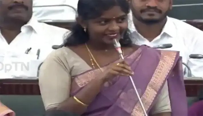"கொடுத்ததெல்லாம் கொடுத்தார்"..பாடல் பாடி நன்றி தெரிவித்த MLA