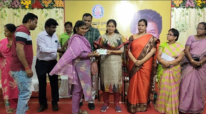 தஞ்சை அய்யம்பேட்டையில் பயனாளிகளுக்கு நலத்திட்ட உதவி வழங்கல்