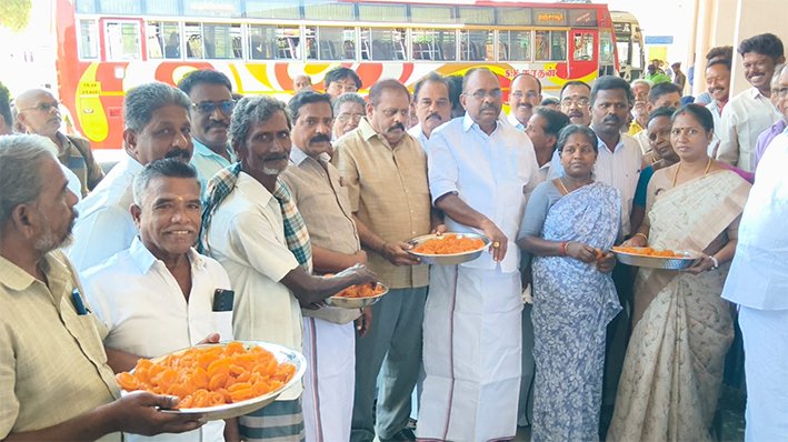 திமுக ஆட்சியில் கட்டப்பட்ட புதிய பேருந்து நிலையம் திறப்பு