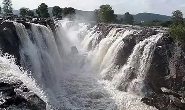 ஒகேனக்கல் காவிரி ஆற்றில் நீர்வரத்து அதிகரிப்பு