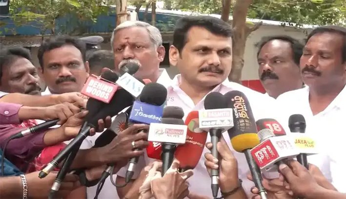 என் மீது வழக்கு போடுவதில் மட்டுமே தவெக அரசு கவனம் செலுத்துகிறது
