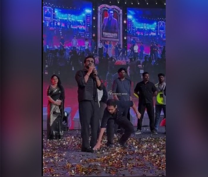 சூர்யாவின் காலில் விழுந்து வணங்கிய இயக்குநர்